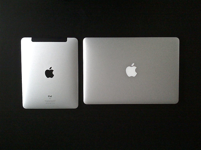 Ipad Vs Macbook Air 11 Inch